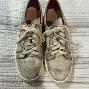 BED|STU Women's Tan and Cream Sneakers